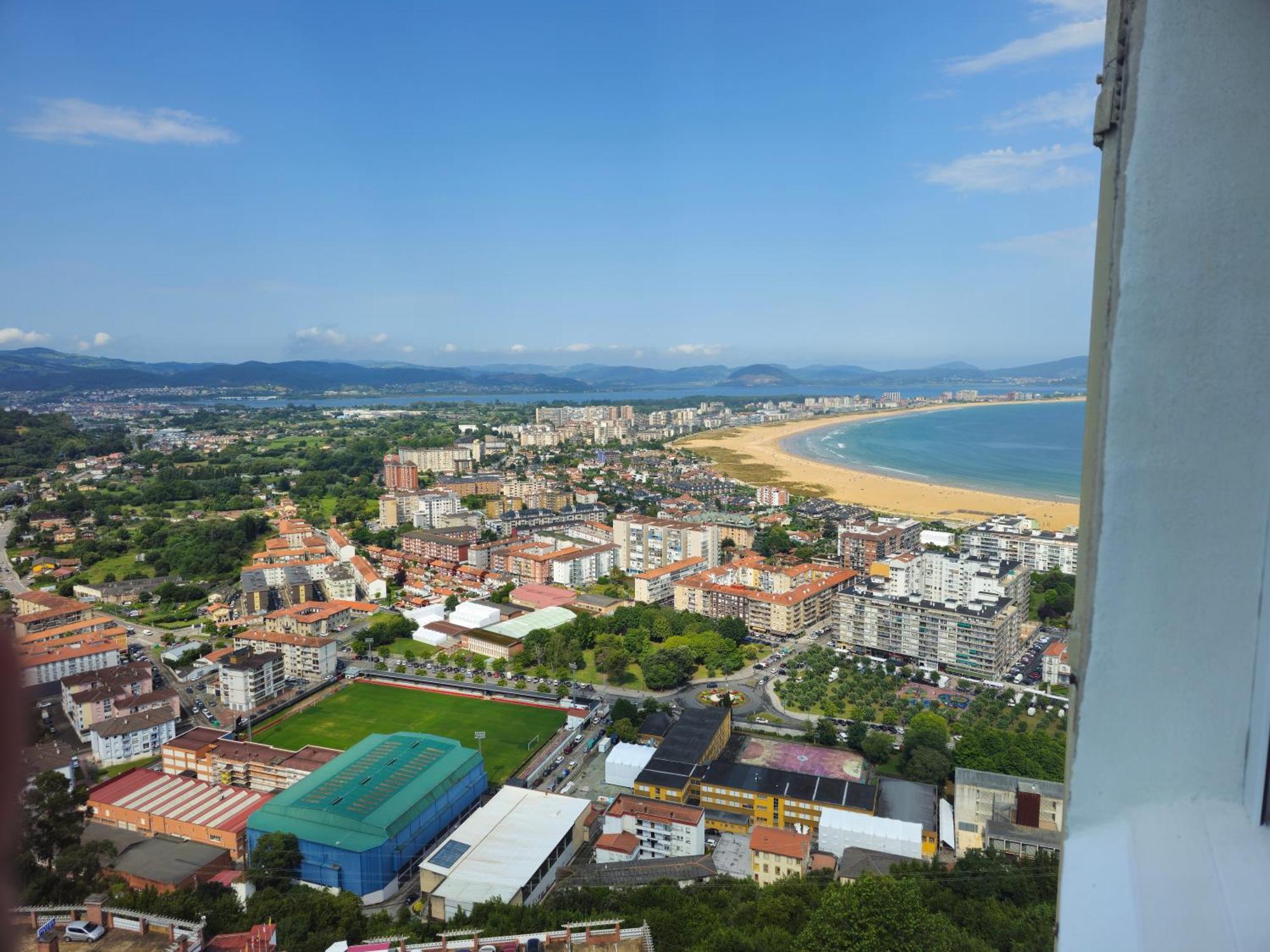 La Torre, Vistas A La Bahia Apartman Laredo Kültér fotó